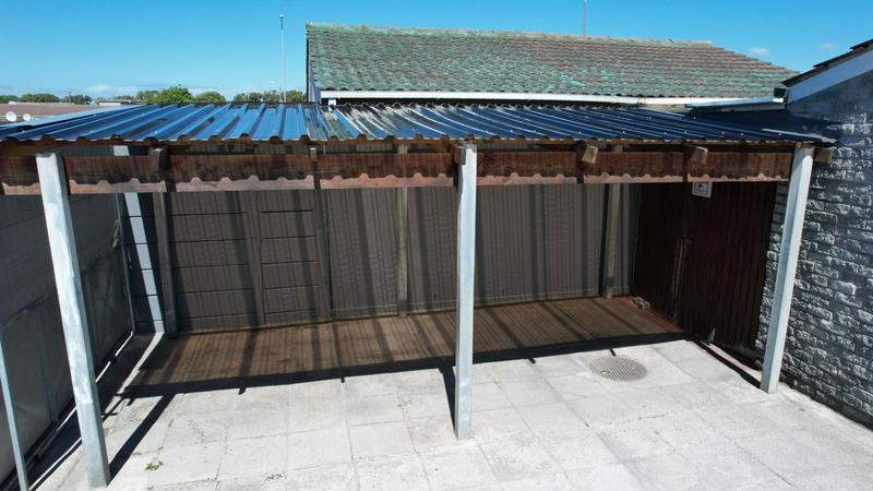 2 Bedroom Property for Sale in Portlands Western Cape